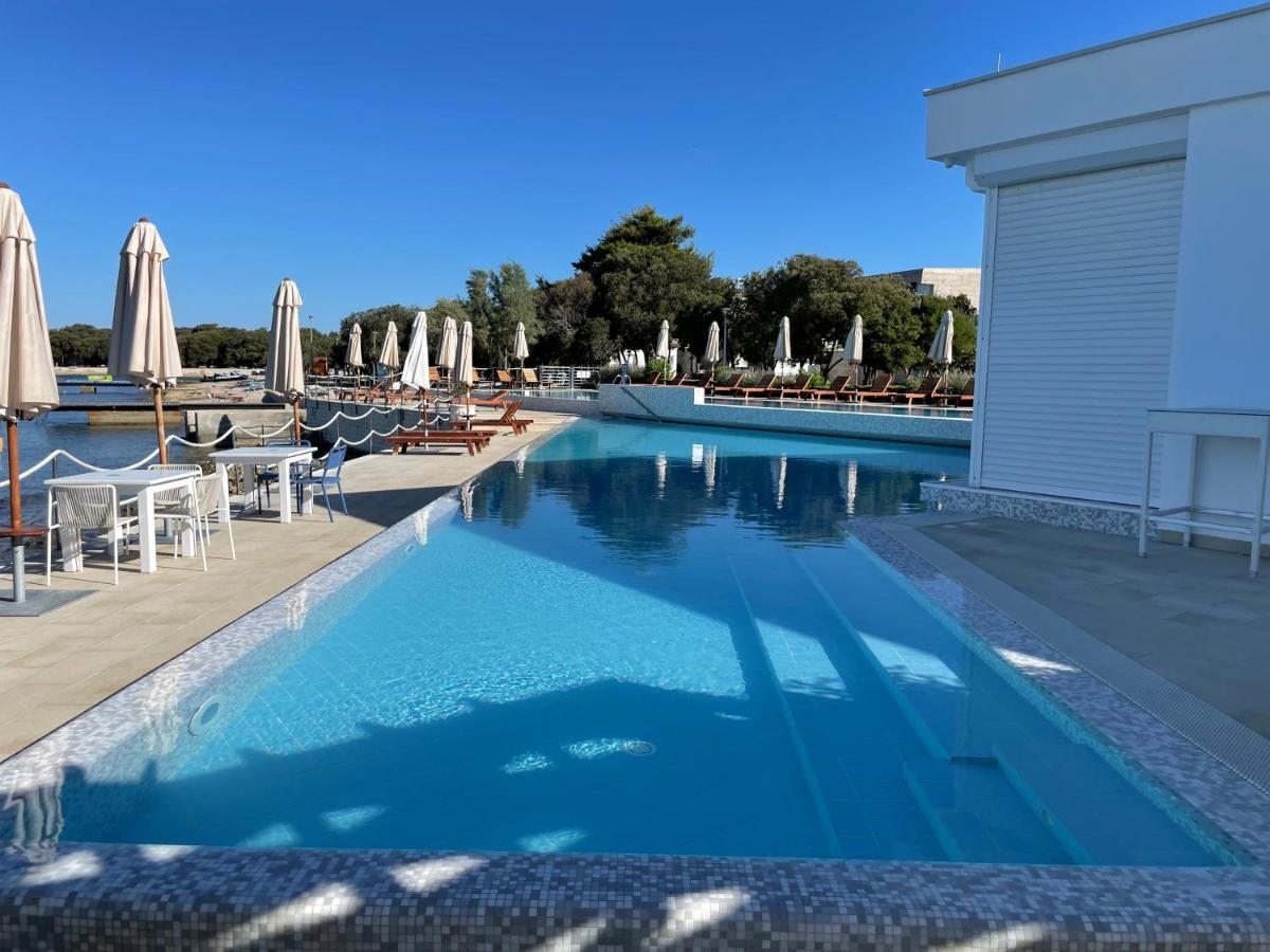 Luxury Two-Floor Apartment In Petrcane With Garden And Pool المظهر الخارجي الصورة