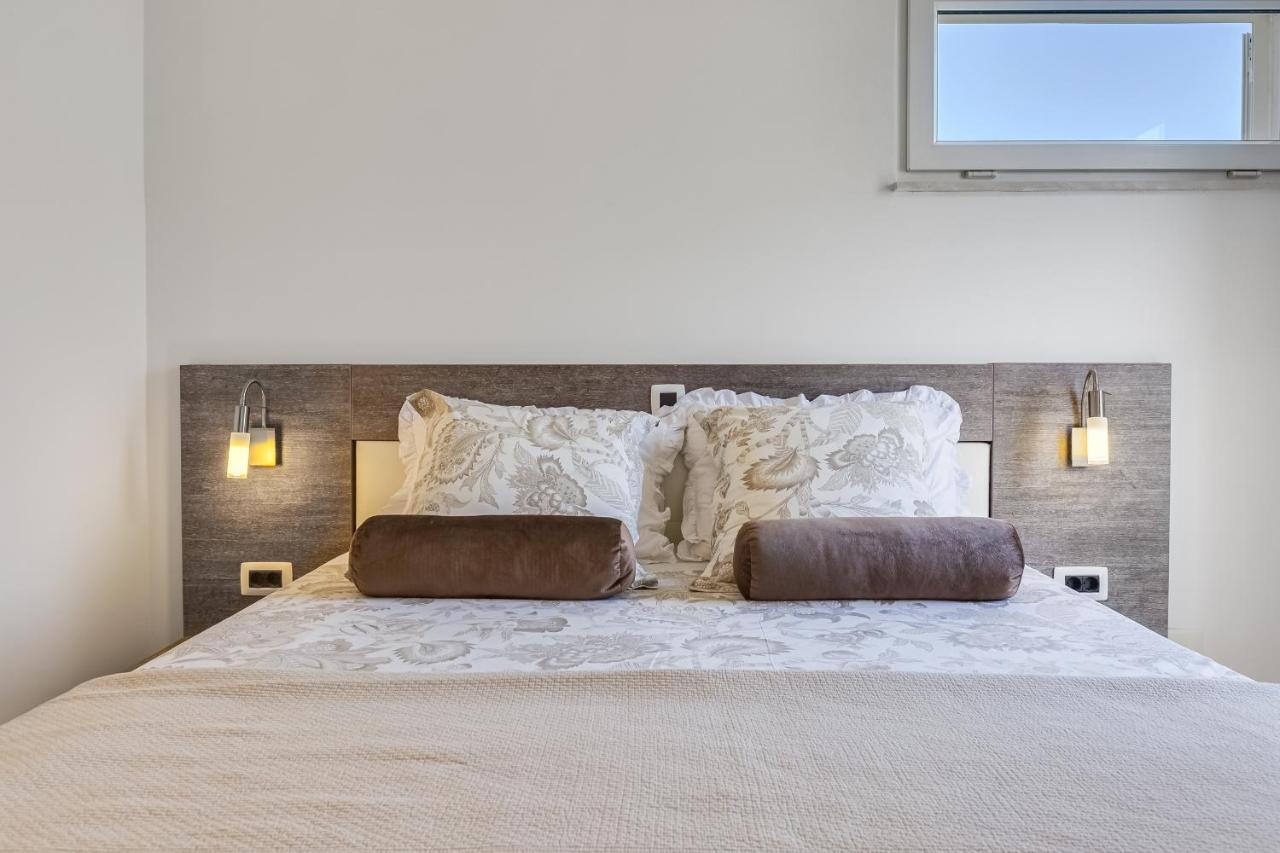 Luxury Two-Floor Apartment In Petrcane With Garden And Pool المظهر الخارجي الصورة