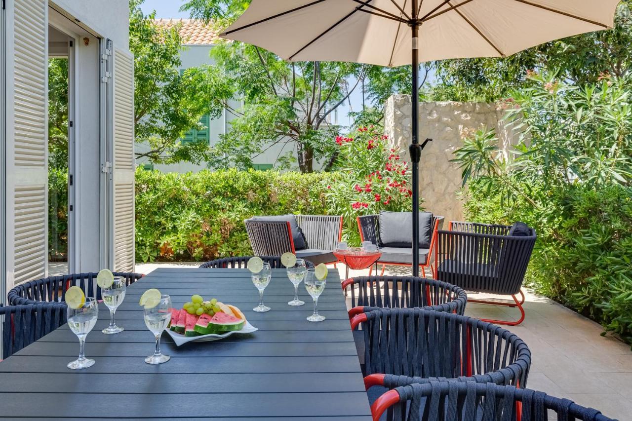 Luxury Two-Floor Apartment In Petrcane With Garden And Pool المظهر الخارجي الصورة