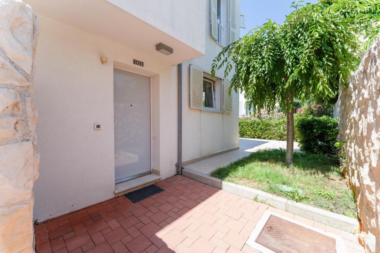 Luxury Two-Floor Apartment In Petrcane With Garden And Pool المظهر الخارجي الصورة